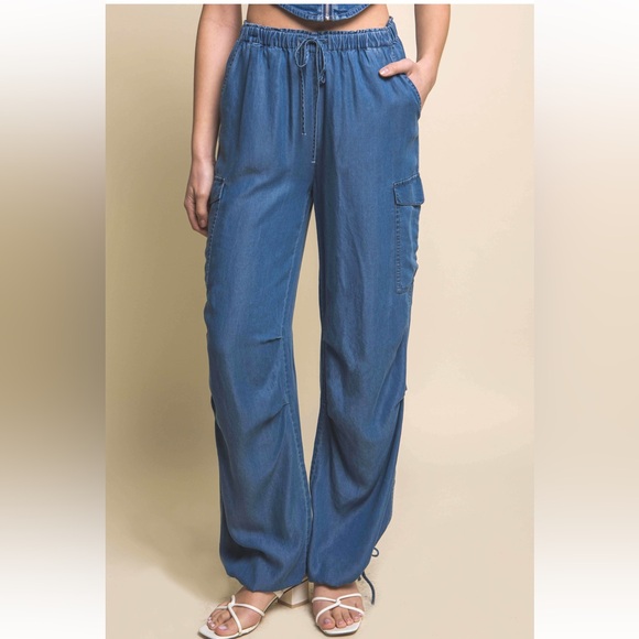 10 Full-Length Tencel Cargo Pants - Picture 1 of 4